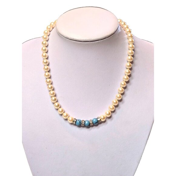 Vintage Pearl and Howlite with Rhinestones Necklace and Pierced earring Set - Picture 4 of 7